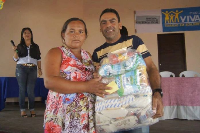 Gestantes carentes de São Sebastião recebem cestas nutricionais