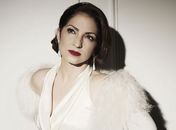 ‘Fomos muito corajosos’, diz Gloria Estefan sobre disco com clássicos