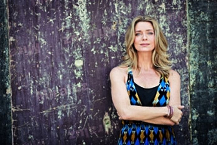 'Nasci negona com corpo de alemã', diz Letícia Spiller a revista