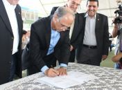 Ministro de Agricultura assina certificação