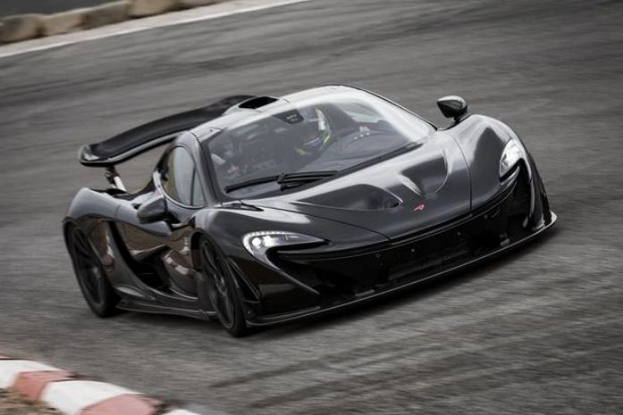 McLaren testa esportivo que chega a 300 km/h em 17s
