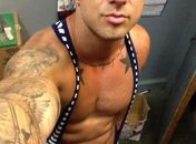 Ator pornô soropositivo deixa indústria em alerta