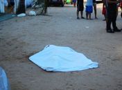 Homem é assassinado enquanto bebia em barzinho na praia