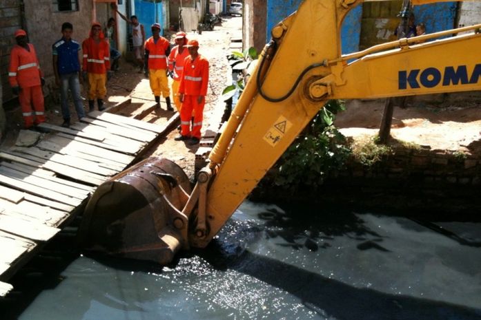 Equipe de Limpeza da Slum retorna a canais no Vergel e Trapiche