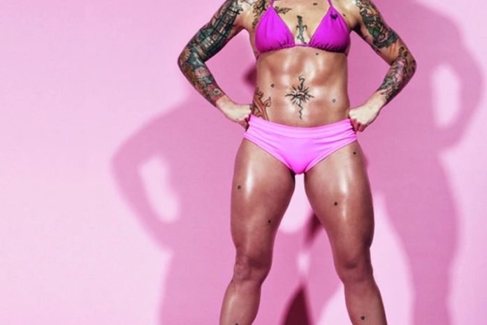 'Estou bem melhor hoje do que aos 15 anos', diz Penélope Nova