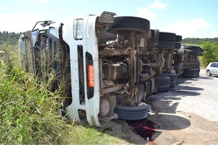 Motorista sofreu ferimentos leves