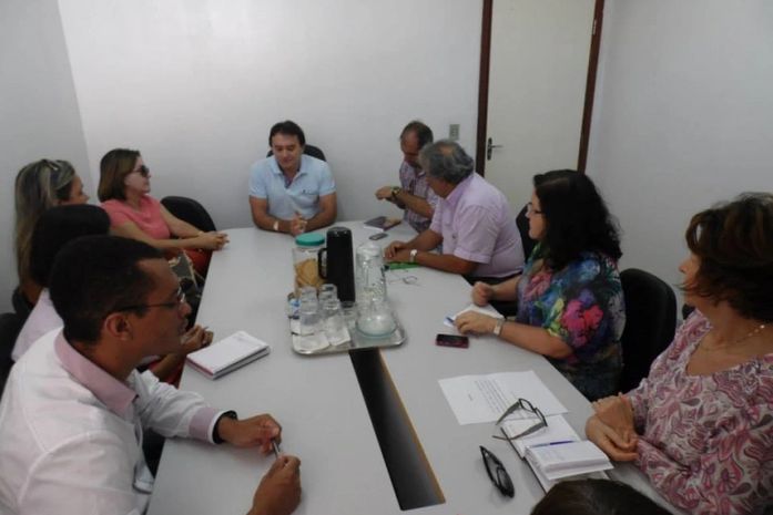 Prefeita de Cajueiro reúne prefeitos para discutir a criação do Consórcio Intermunicipal da Saúde do Vale do Paraíba