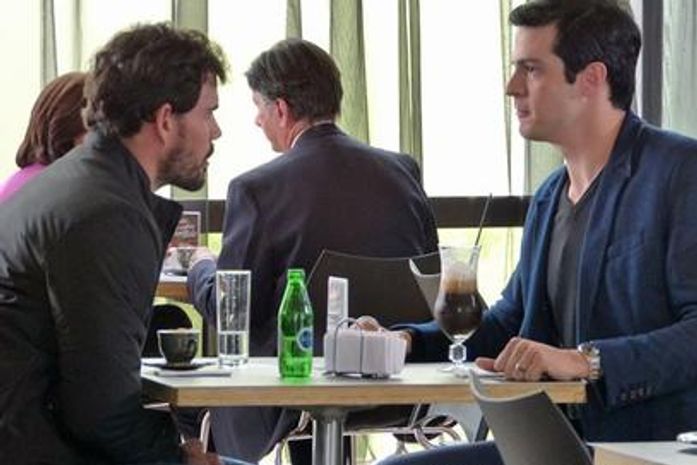 'Amor à Vida': Ninho ameaça Félix e faz vilão pagar viagem