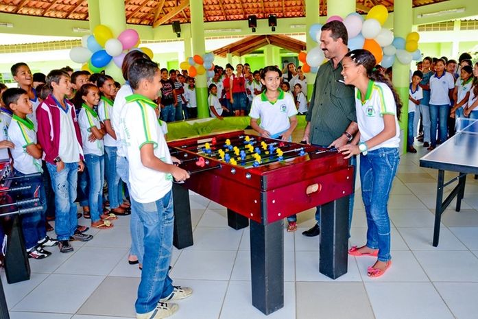 Prefeito Marlan comemora ampliação de escolas em tempo integral