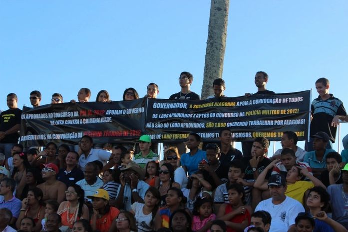 Aprovados da reserva técnica da PM marcam presença em desfile