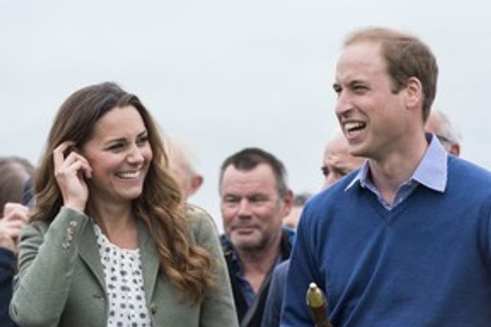 Kate Middleton conheceu William antes da faculdade, revela biografia
