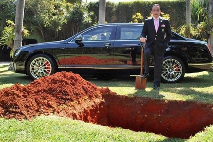 Empresário Chiquinho Scarpa diz que cansou do seu Bentley, vou enterrá-lo