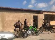 Militares foram até a residência do PM