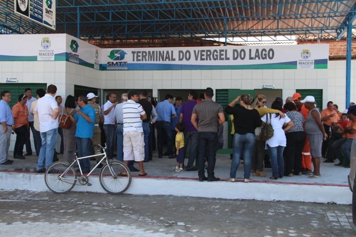 Terminal reformado do Vergel do Lago