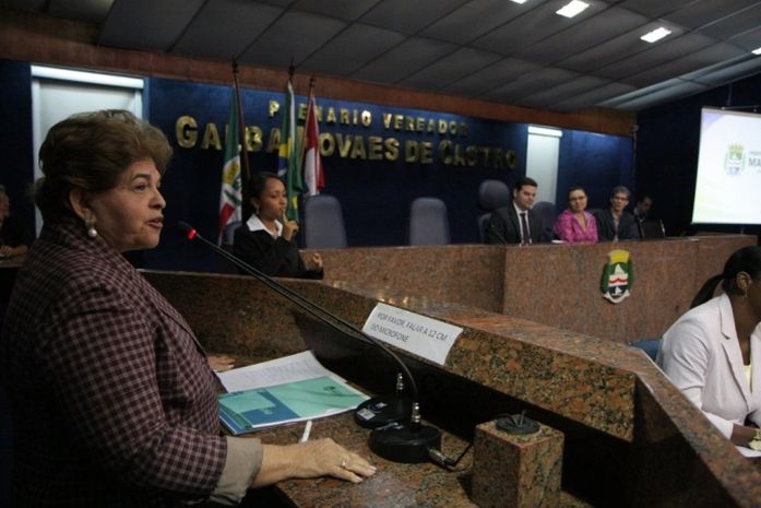 Ana Dayse apresenta prestação de contas da Semed