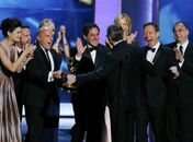 'Breaking bad' e 'Modern family' conquistam o Emmy 2013