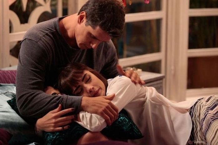 Patrícia pergunta se Guto quer reatar o casamento