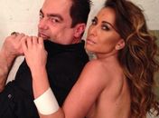 Cabeleireiro de celebridades, Biaggi posta foto ao lado de Sabrina Sato de topless