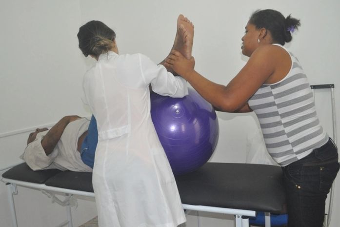 Prefeitura implanta atendimento de fisioterapia no próprio município