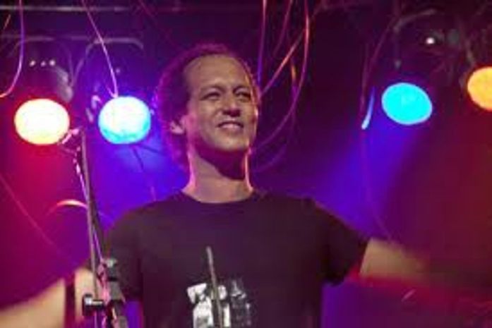 Hoje tem show com Junior Almeida na 'Filmar'