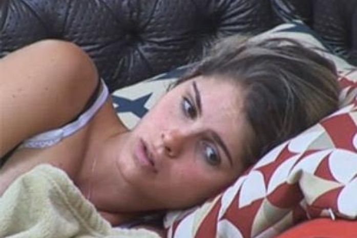 'A Fazenda 6': Bárbara pede psicólogo para mãe e diz que vai "sair louca"