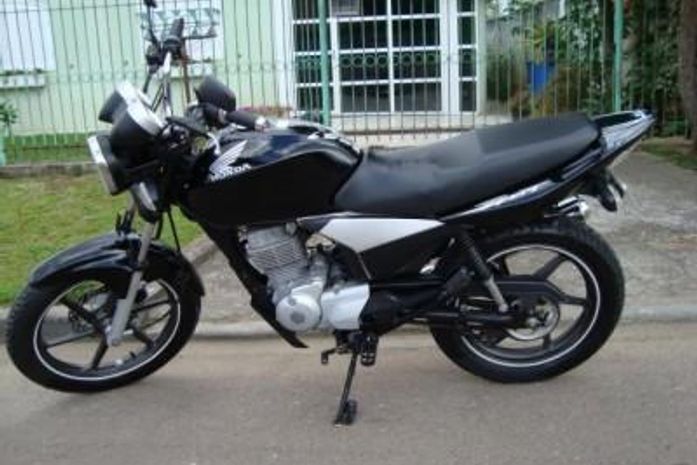 Moto é destruída em lugar da prima