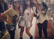Só de blusa? Cantora Anitta posta toda feliz antes de viajar: 'Trabalhar em Orlando'