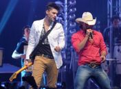 Fãs de Munhoz e Mariano ficam feridos após uso de fogos em show