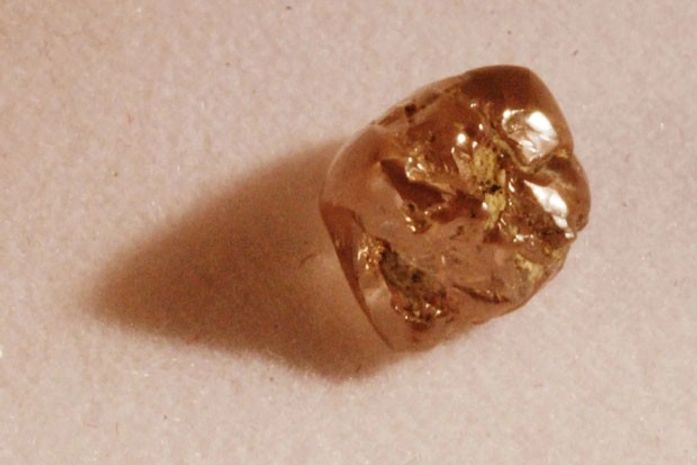 Homem encontra diamante de 2,13 quilates em parque nos EUA