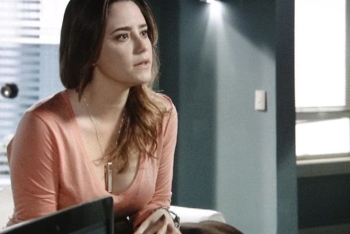 Malu descobre que ela e Bento não têm o mesmo tipo sanguíneo