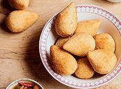Delícia! Confira o passo a passo para fazer uma das melhores coxinhas de SP