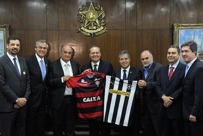 Renan Calheiros recebe dirigentes do Clube dos 13 no Senado