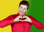 Gustavo Mendes apresenta Mais que Dilmais, no Teatro Gustavo Leite 