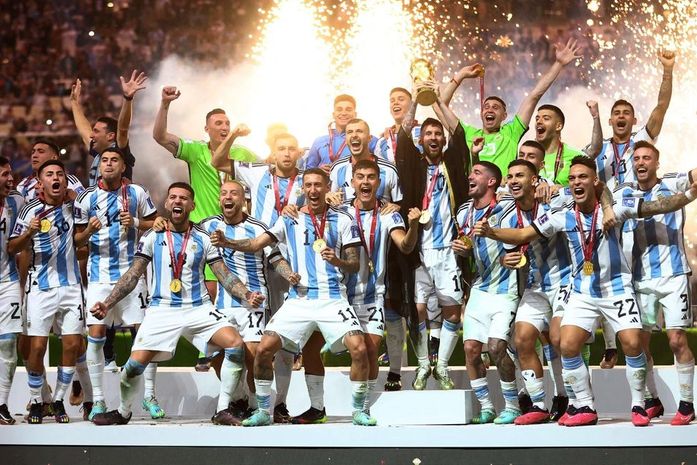 Argentina vence França e se torna tricampeã da Copa do Mundo