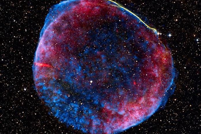 Explosão de estrela 4D pode ser origem do universo, diz estudo