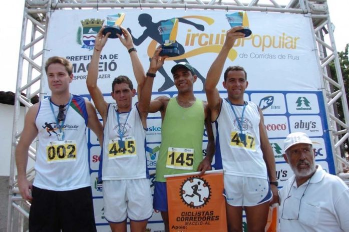 Mais de 500 atletas participaram da corrida