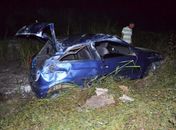 Carro capota na BR 101 e deixa cinco pessoas da mesma família feridas