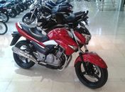 Suzuki apresenta inédita Inazuma 250 no Brasil