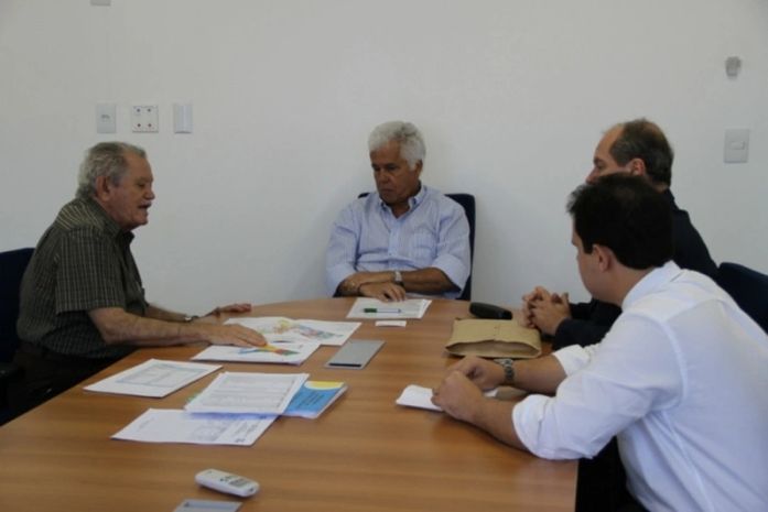 Thomaz Nonô com a diretoria do Iteral