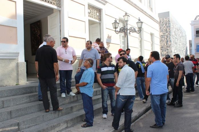 Agentes penitenciários