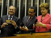 Renan recebe homenagem em comemoração aos 25 anos da Constituição