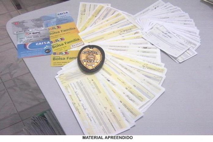 Material apreendido com o acusado