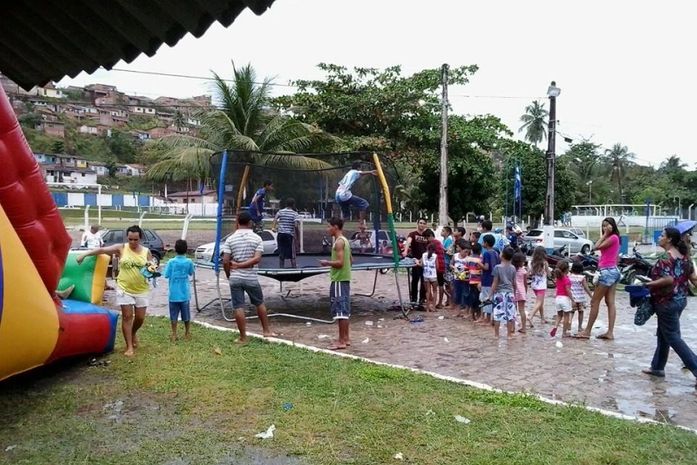 Festa das crianças acaba em tentativa de morte dentro do campo do CSA