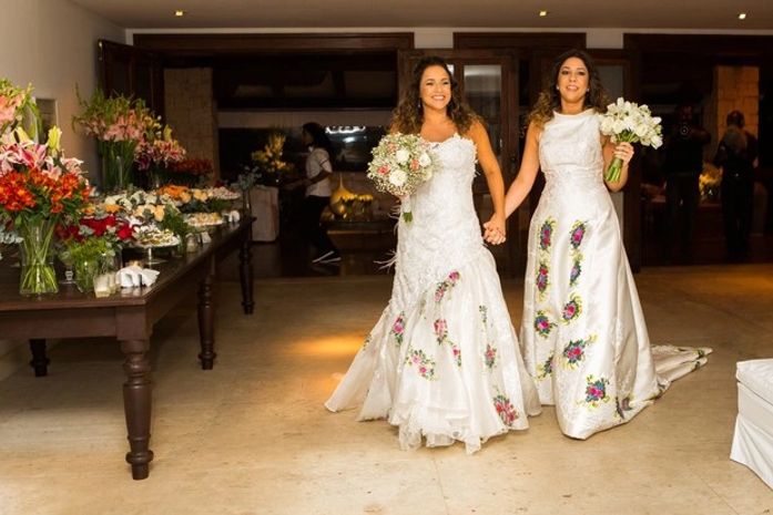 Veja nova foto e saiba detalhes de como aconteceu o casamento de Daniela Mercury