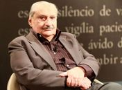 Jornalista e escritor Carlos Heitor Cony é internado no Rio com crises convulsivas