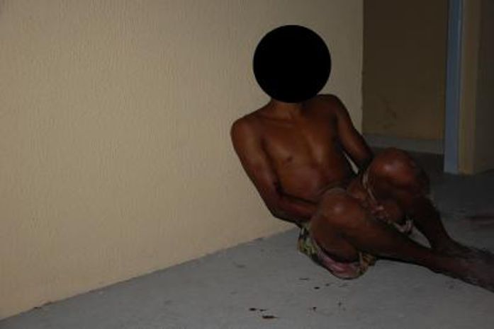 Jovem e menor de 15 anos sofrem tentativa de homicídio; acusados estavam encapuzados