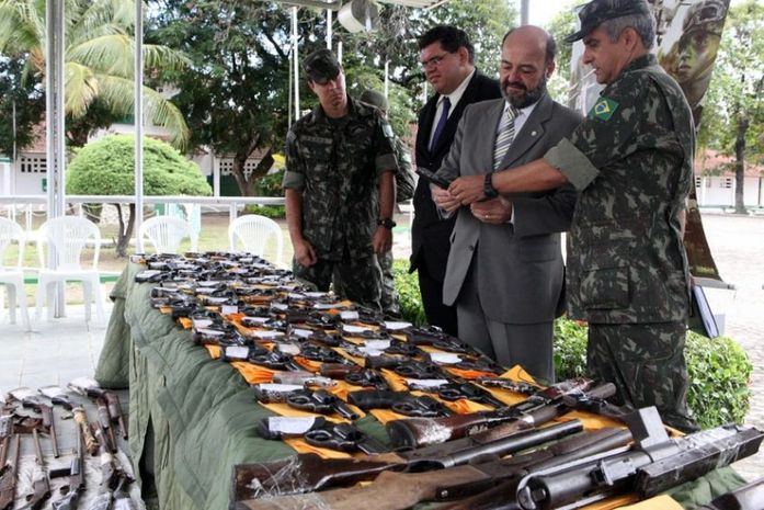 Judiciário alagoano entrega 215 armas de fogo ao Exército