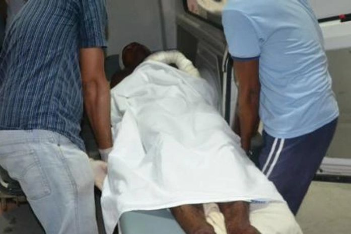 Jovem é agredido a golpes de facão dentro de sua residência