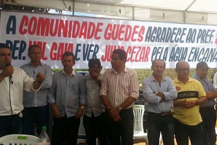 Palmeira: Povoado Guedes comemora chegada da água encanada