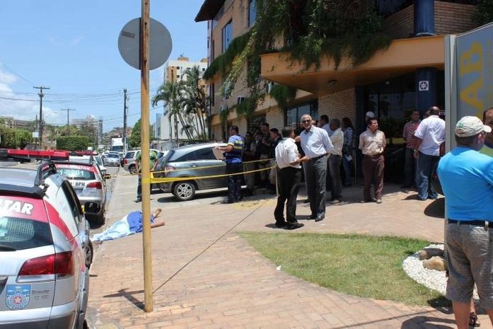 Após denúncia anônima polícia encontra veículo de empresário morto em Mangabeiras